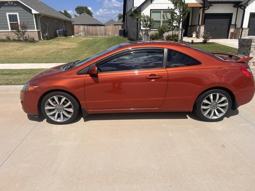 Orange 2009 Honda Civic Si