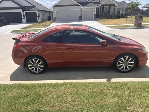 Orange 2009 Honda Civic Si