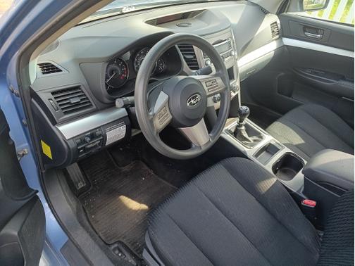 2010 Subaru Legacy 2.5 i