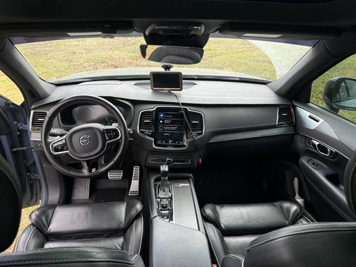 2020 Volvo XC90 T6 R-Design