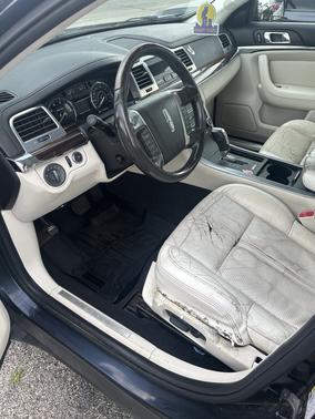 2009 Lincoln MKS Base