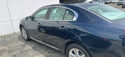 2009 Lincoln MKS Base