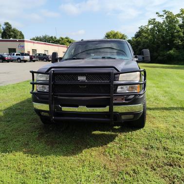 Gray 2003 Chevrolet Silverado 2500 LS H/D Crew Cab
