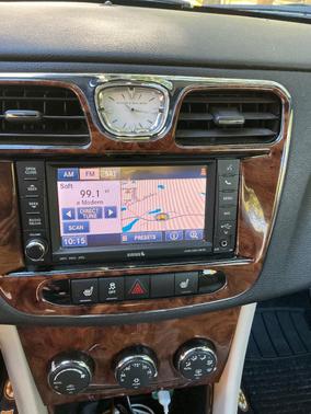 White 2012 Chrysler 200 Limited