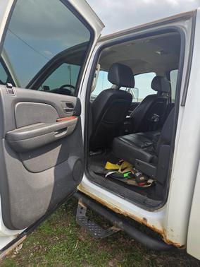 White 2008 Chevrolet Silverado 2500 LTZ H/D Crew Cab