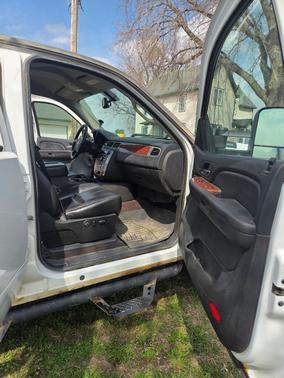 White 2008 Chevrolet Silverado 2500 LTZ H/D Crew Cab