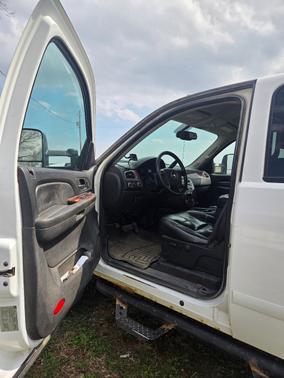 White 2008 Chevrolet Silverado 2500 LTZ H/D Crew Cab