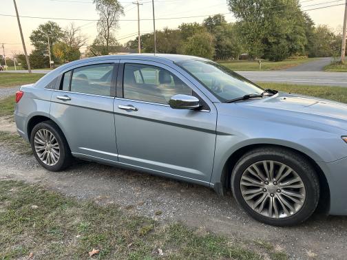 2012 Chrysler 200 Limited