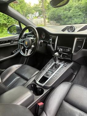 2017 Porsche Macan S