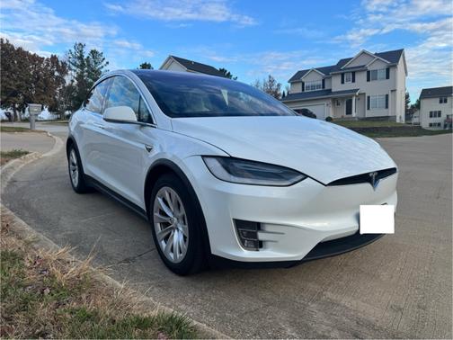2018 Tesla Model X 75D