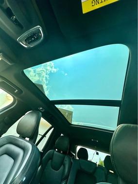 2018 Volvo XC90 T6 Momentum