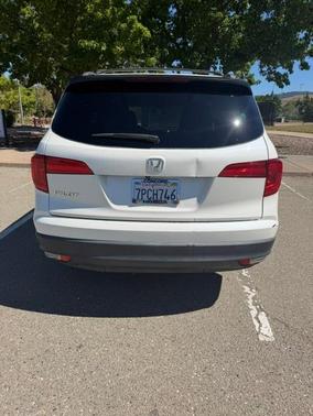 White 2016 Honda Pilot LX