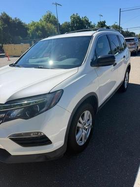White 2016 Honda Pilot LX