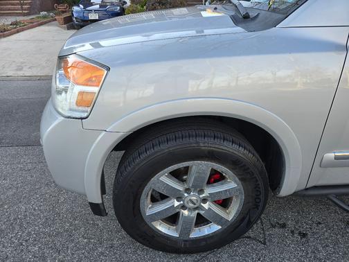 2012 Nissan Armada Platinum