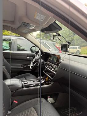 Silver 2022 Nissan Pathfinder SV