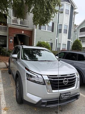 Silver 2022 Nissan Pathfinder SV
