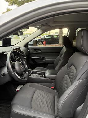 Silver 2022 Nissan Pathfinder SV