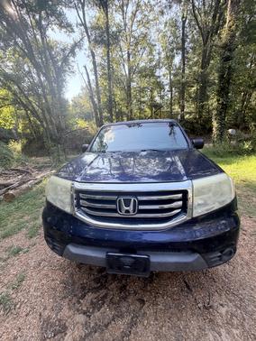 Blue 2014 Honda Pilot LX