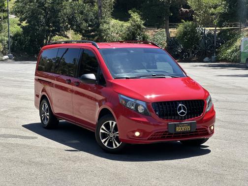 2017 Mercedes-Benz Metris Base