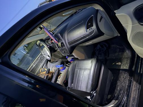 Black 2016 Chrysler Town & Country Touring