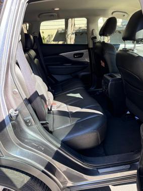 Gray 2015 Nissan Murano S