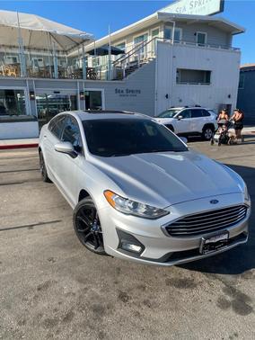 Silver 2019 Ford Fusion SE