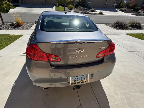 2013 INFINITI G37 x