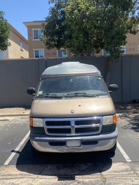 Photo 2 of 6 of 1998 Dodge Ram Van B1500 Maxi Van