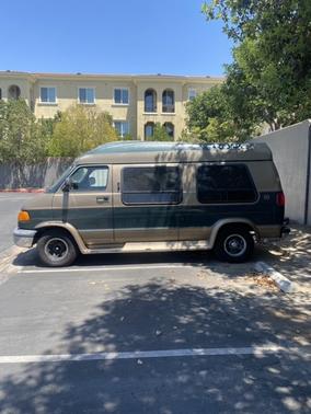 Photo 6 of 6 of 1998 Dodge Ram Van B1500 Maxi Van