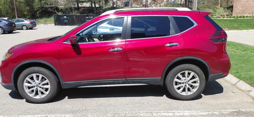 Red 2018 Nissan Rogue SV