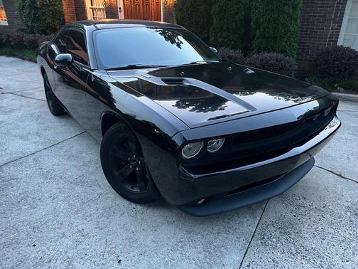Black 2013 Dodge Challenger R/T