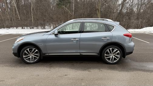 2017 INFINITI QX50 Base