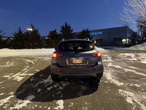 2017 INFINITI QX50 Base