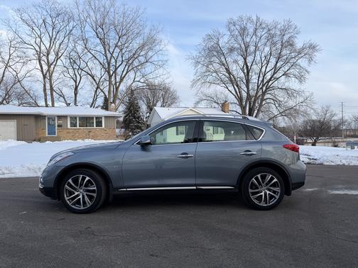2017 INFINITI QX50 Base