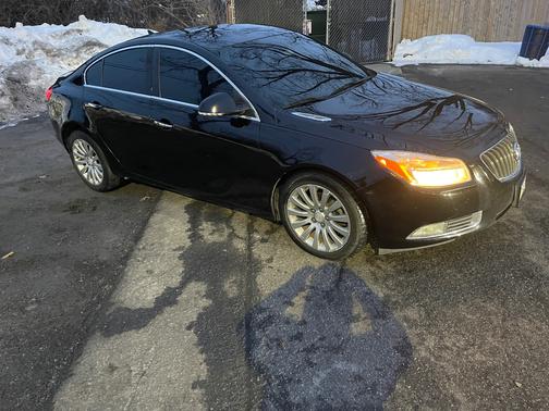 2012 Buick Regal Premium 1