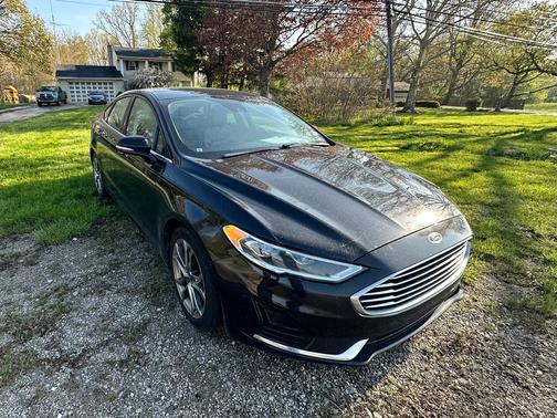 Black 2020 Ford Fusion SEL
