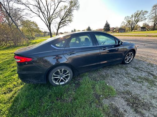 Black 2020 Ford Fusion SEL