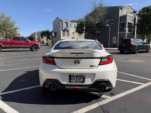 2025 Toyota GR86 Premium
