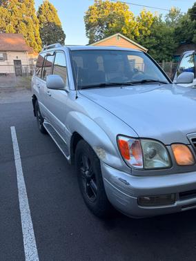 Silver 2007 Lexus LX 470 Base