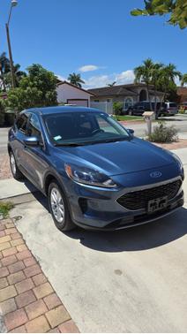 Blue 2020 Ford Escape SE
