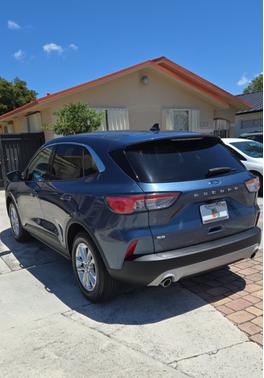Blue 2020 Ford Escape SE
