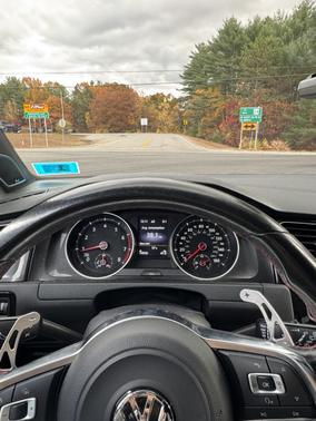 2015 Volkswagen Golf GTI 2.0T SE 4-Door