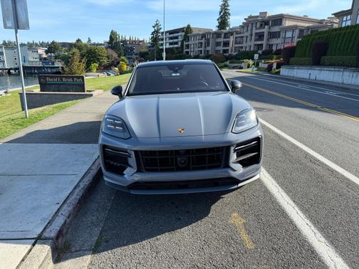 2024 Porsche Cayenne Turbo GT