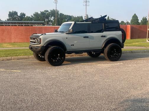 Gray 2022 Ford Bronco Big Bend