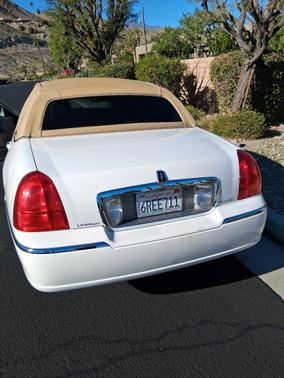 2009 Lincoln Town Car Signature Limited