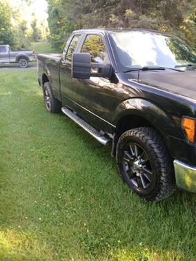 Black 2010 Ford F-150 XLT SuperCab