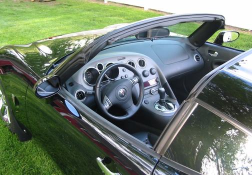 Black 2009 Pontiac Solstice GXP