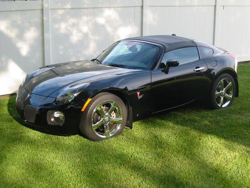 Black 2009 Pontiac Solstice GXP