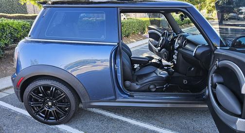 2010 MINI Cooper S Base