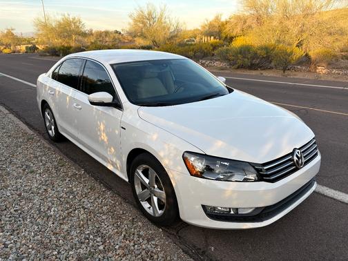 2015 Volkswagen Passat 1.8T Limited Edition
